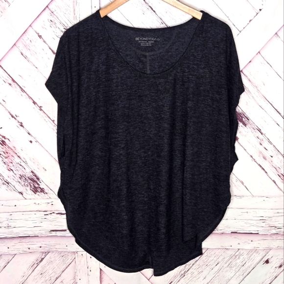 Beyond Yoga Slate Gray Tee - Picture 1 of 4